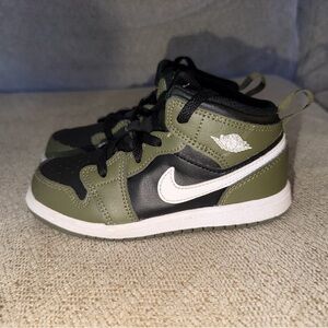Nike Kids' Olive and Black Sneakers